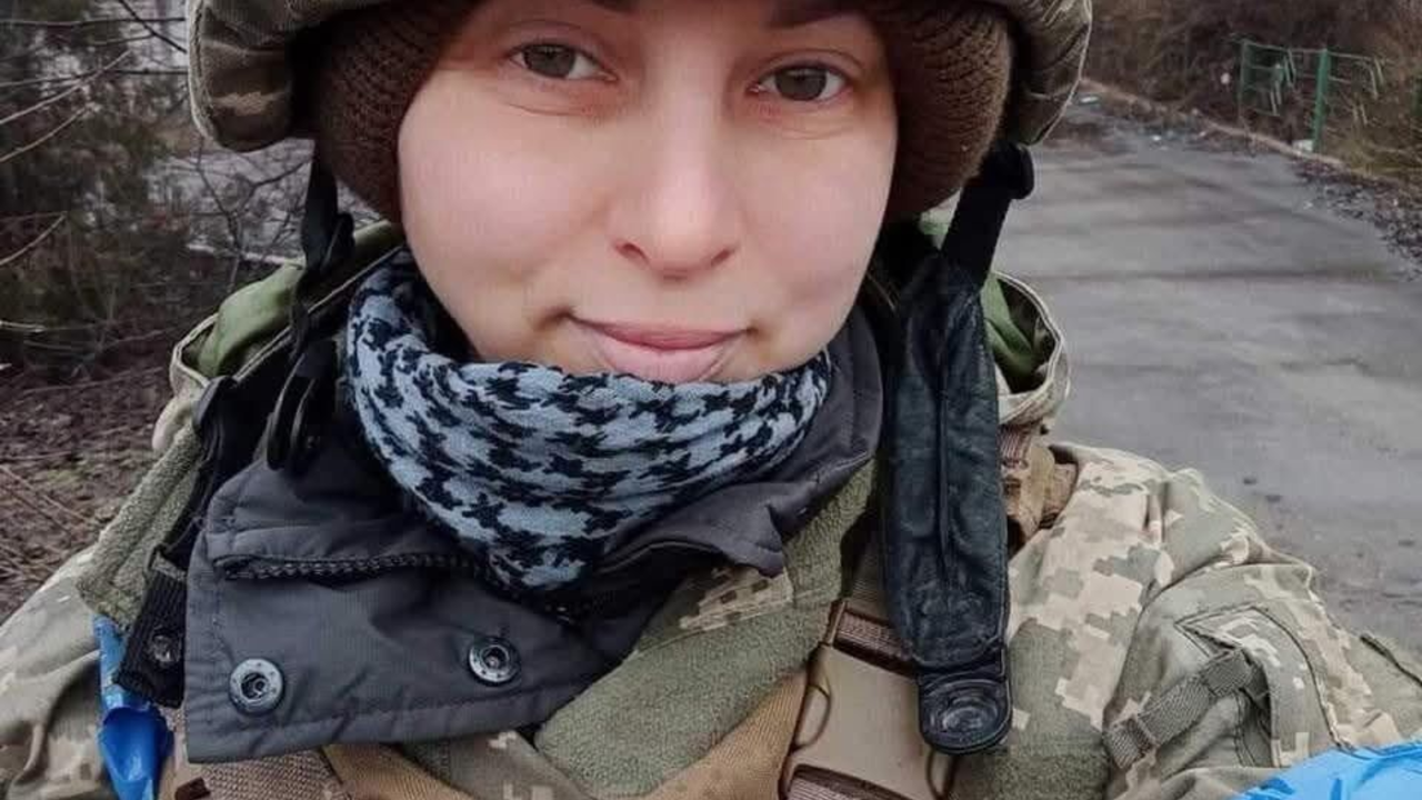 Az orosz megszállók kegyetlenségei: egy tengerészgyalogosnő beszámolója az ukrán nők kínzásáról thumbnail