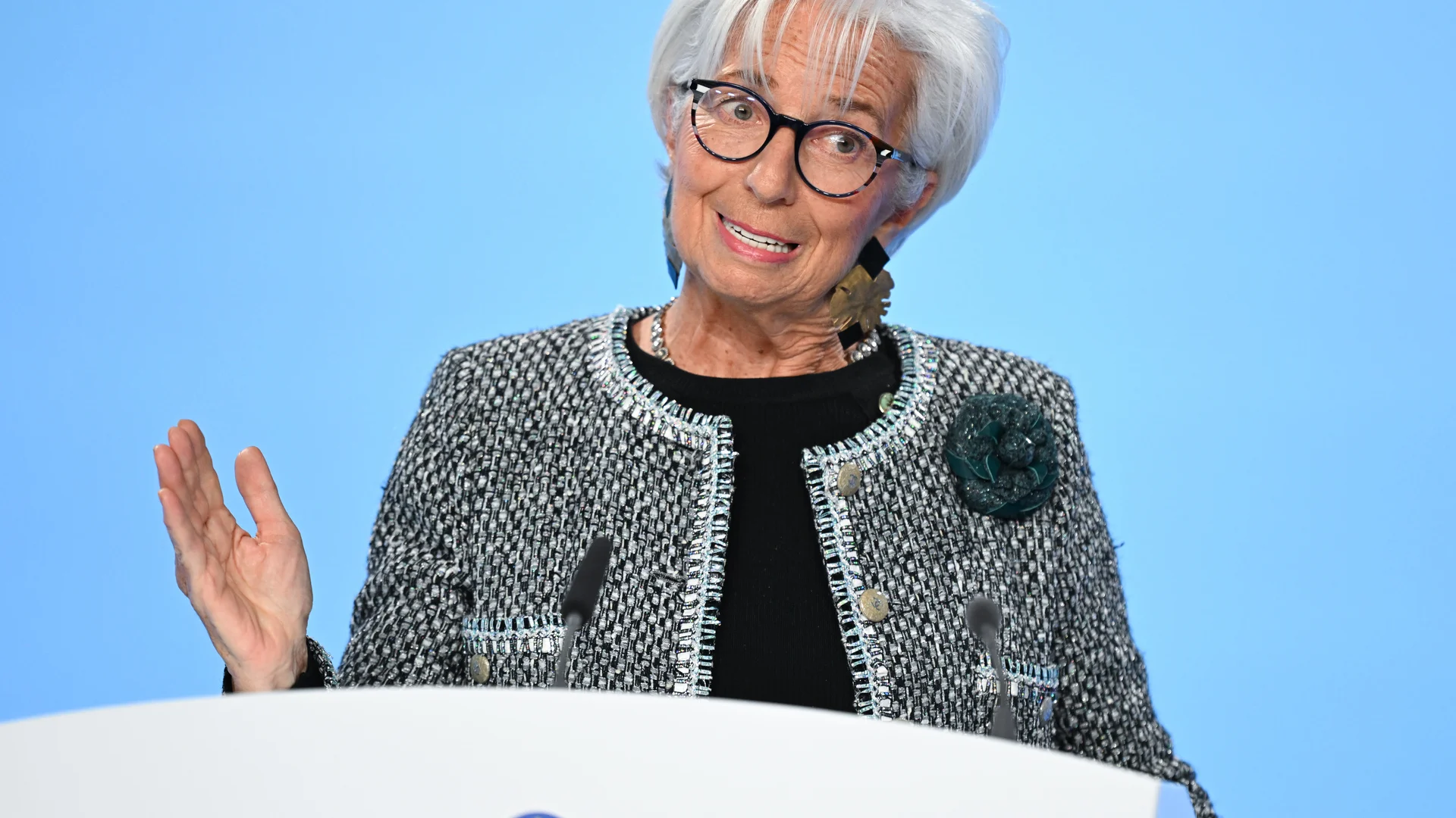 Lagarde lehet az, aki megállítja Le Pen-t?