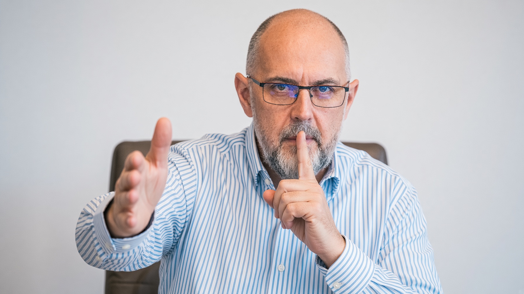 Kedves Drulă úr, mi nem kérdezzük meg az RMDSZ-t. Tudjuk, hogy nem válaszol.