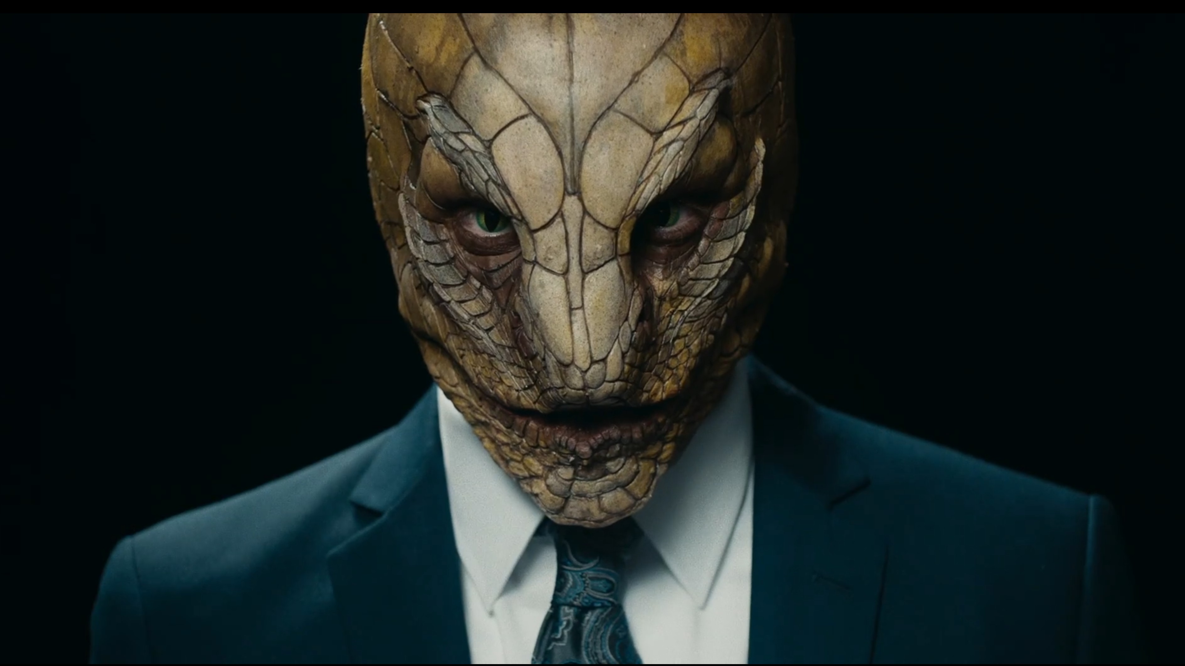 Szele Tamás: Gyíkemberek, háttérhatalmak thumbnail