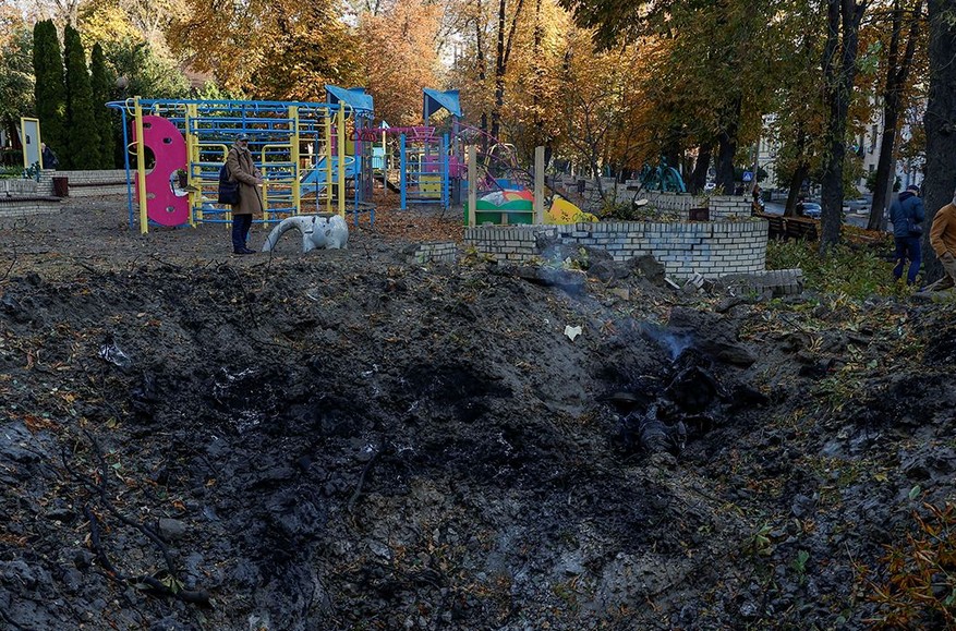 Szele Tamás: Egy terrorbombázás mérlege